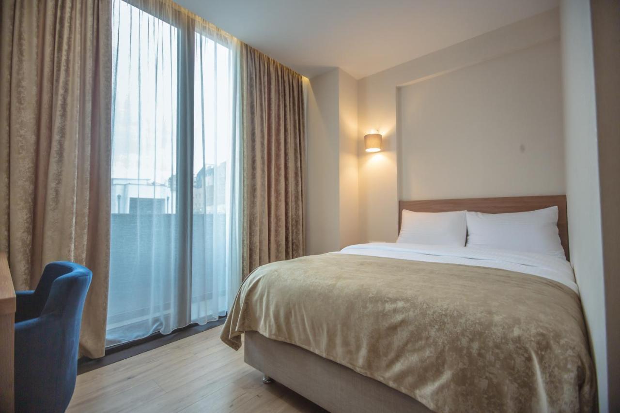 Hotel Banovani Tbilissi Extérieur photo